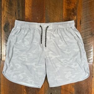 Legends Hawthorne Shorts XL Gray Camo Performance Athletic Activewear